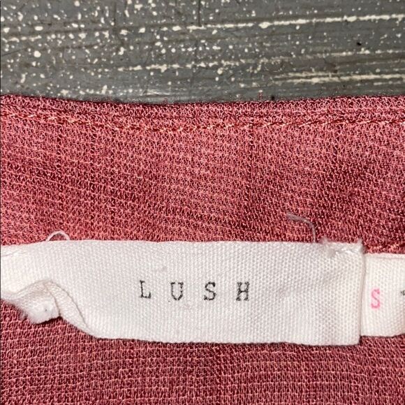 Lush Women's Blouse in Dusty Rose - Picture 6 of 7